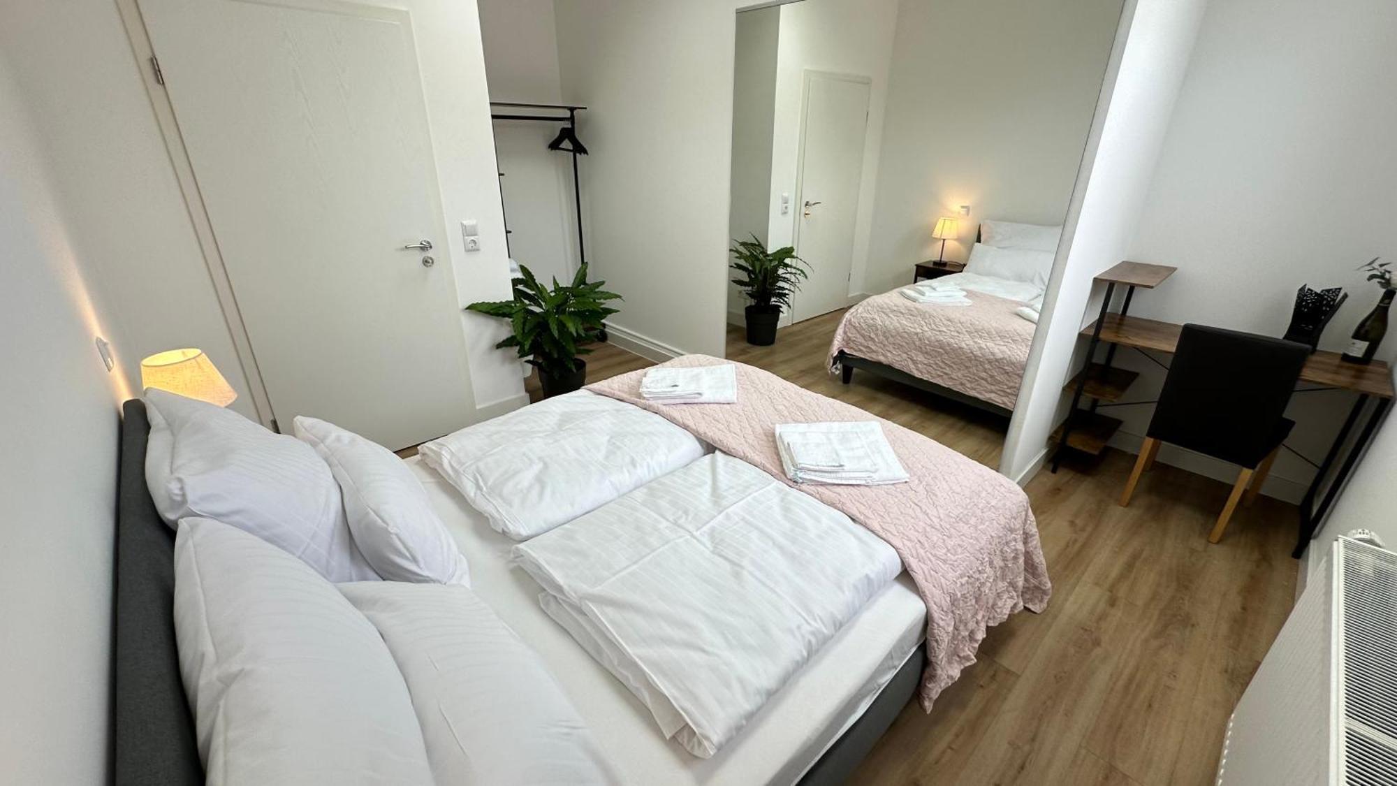 Das Loft - Sauna - 4 Schlafzimmer - 2 Baeder - Stadtmitte - 2 Parkplaetze Speyer Exterior foto